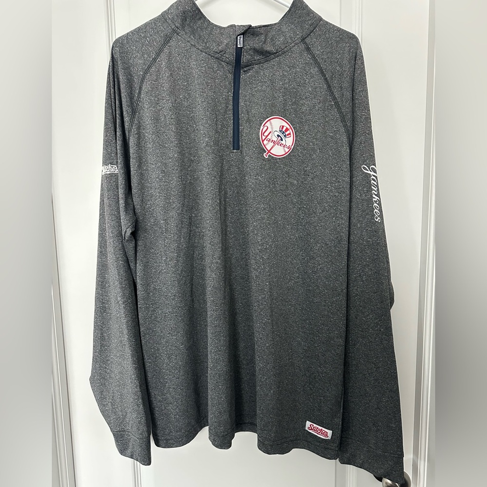 Stitches New York Yankees Gray 1/4 Zip-Up Jacket